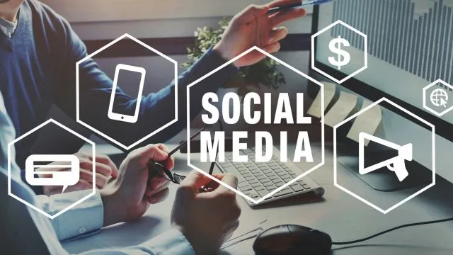 SNS マーケティング